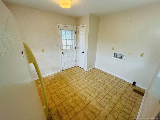 Photo - 1104 Ayton Pl