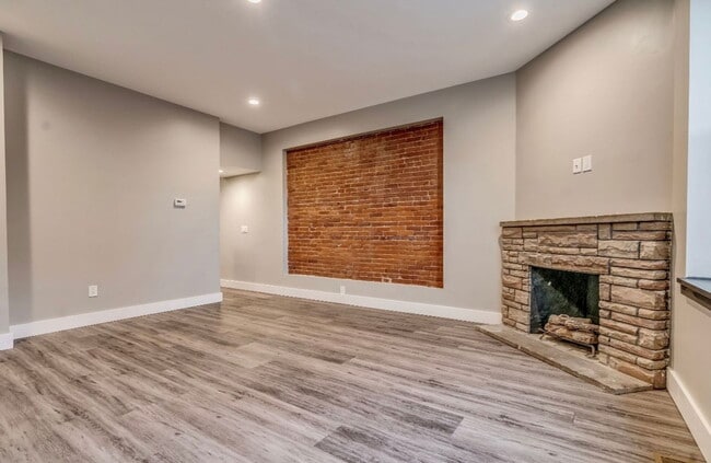 Photo - 122 N Evaline St Unit 1