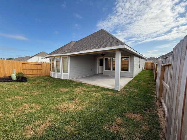 Building Photo - 31965 Retama Rnch Dr