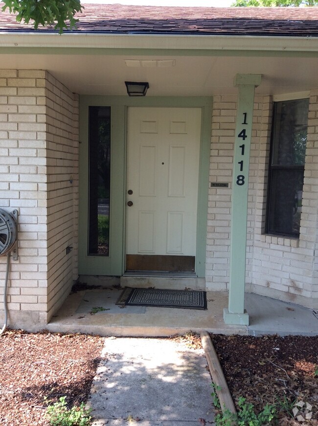 Building Photo - 14118 Susancrest Dr Rental