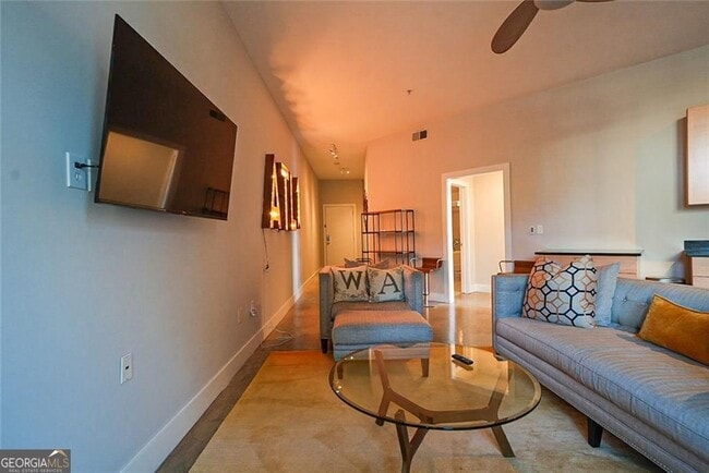 Photo - 89 Mangum St SW Unidad 213