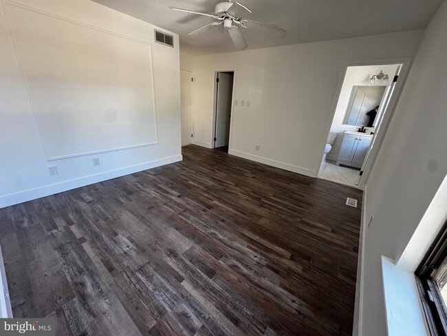 Photo - 632 Foxton Ct