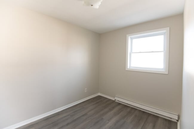 Photo - 67 Thames St Unit D