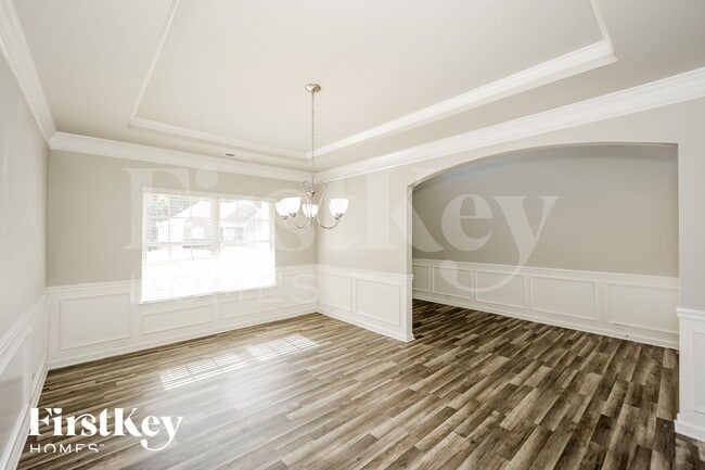 Photo - 330 Windpher Ridge