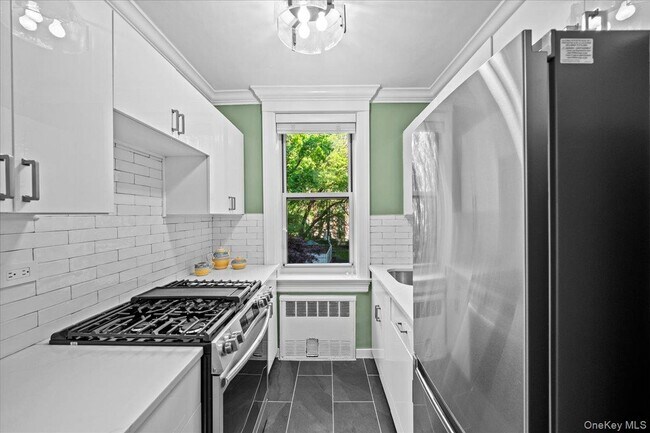 Photo - 629 Kappock St Unit 4G