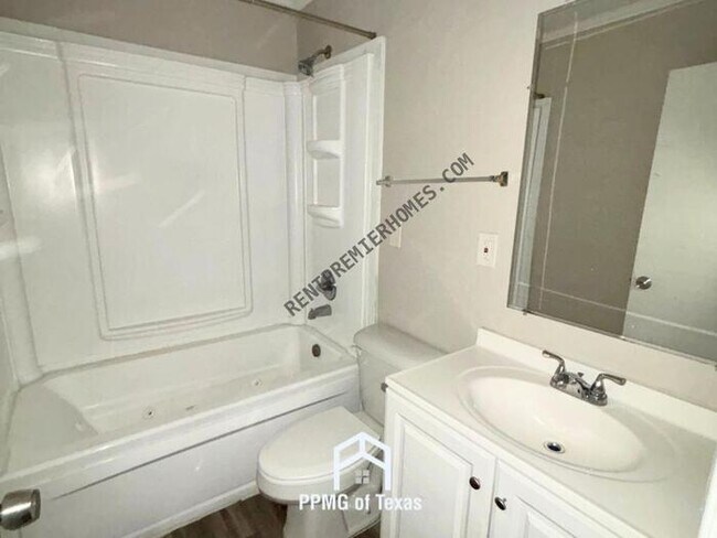 Photo - 708 Lehman Dr