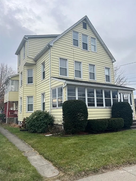 Photo - 583 McKinstry Ave