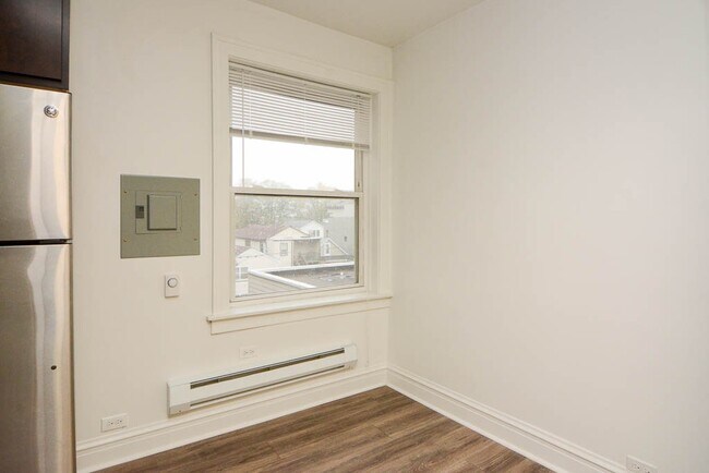 Photo - 2936 W Palmer St Unidad 104