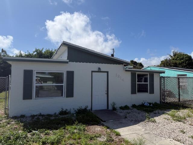 Photo - 1214 Highview Rd