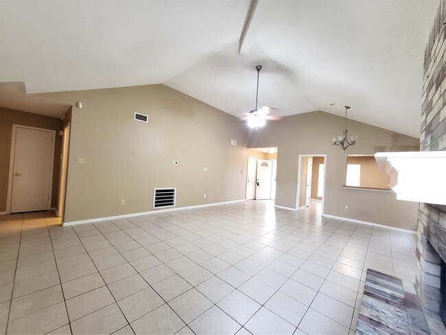 Photo - 16026 Barbarossa Dr