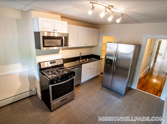 Photo - 882 Huntington Ave Unit 1