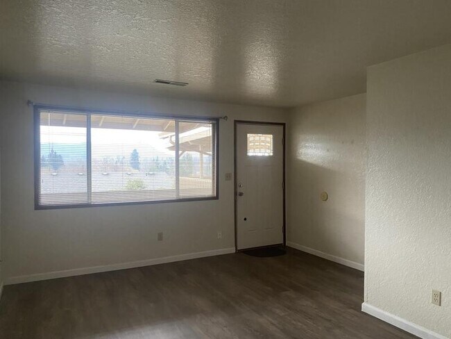 Photo - 2963 W Lorraine Ave