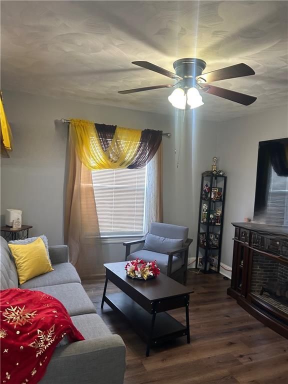 Photo - 194 Francis Ave