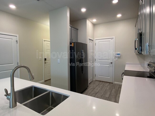 Photo - 9348 Tecumseh Dr