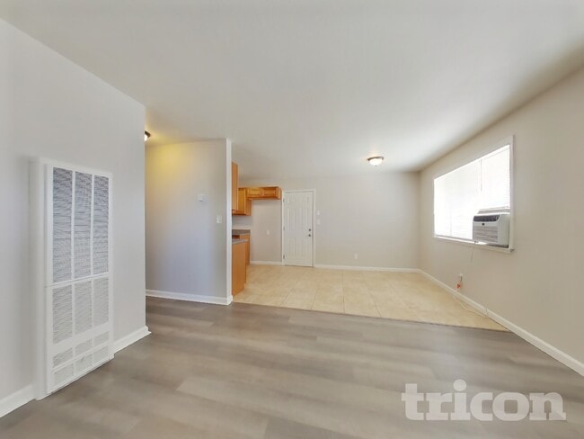 Photo - 207 Roger St