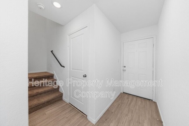 Photo - 4284 Thalweg Way