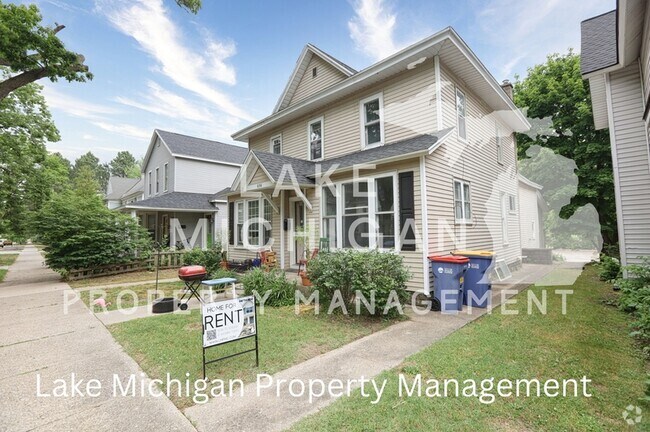 Building Photo - 636 Livingston Ave NE Unit #1 Rental