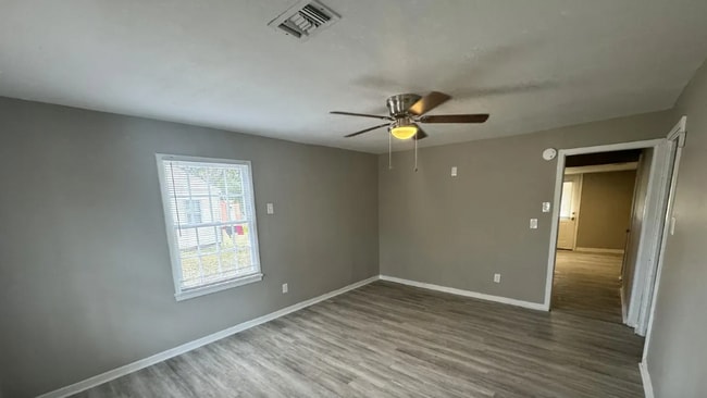 Photo - 1213 Laura Ave