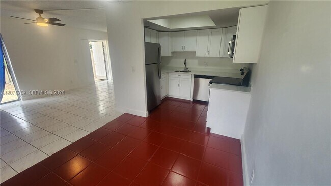 2138 NW 57th Ave Unit 13-C