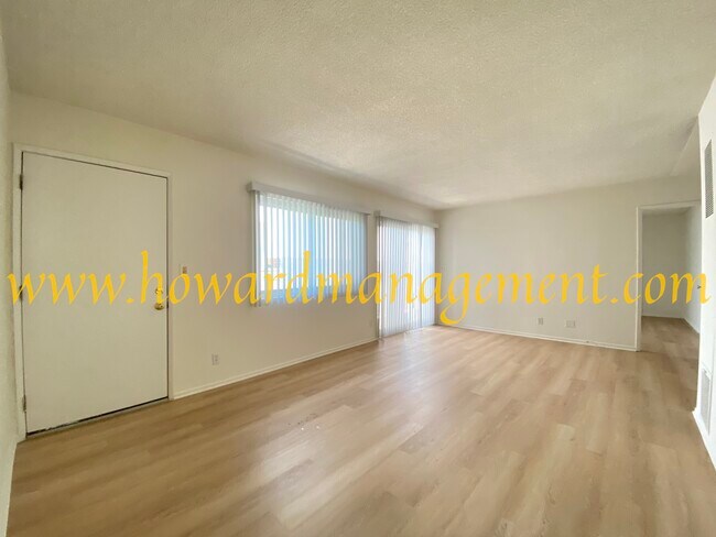 Photo - 1735 Franklin St Unit 2