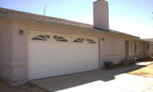 Building Photo - Charming 3-Bedroom Retreat with Spacious B... Rental