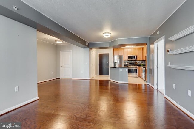 Photo - 851 N Glebe Rd Unit 1020