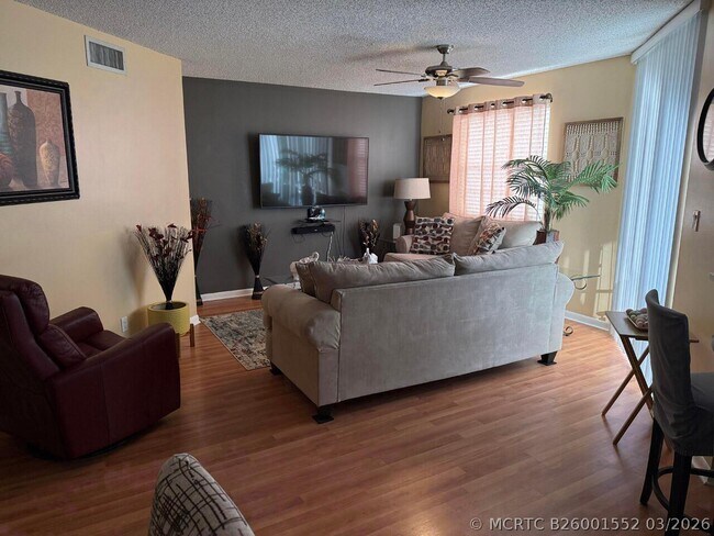 Photo - 10451 W Broward Blvd Unit 306