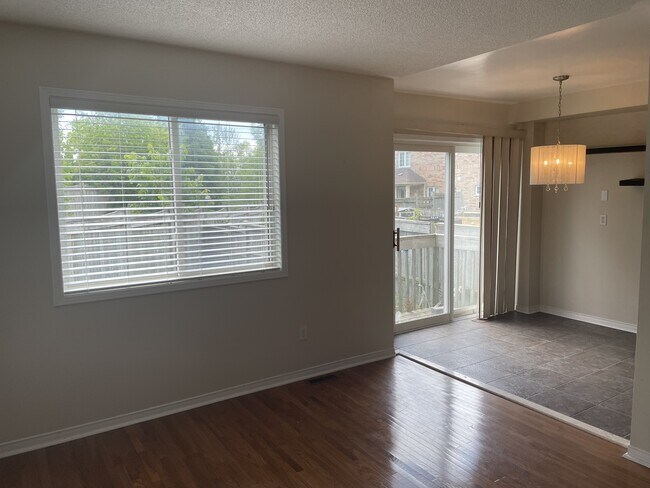 Photo - 71 Frank Faubert Dr