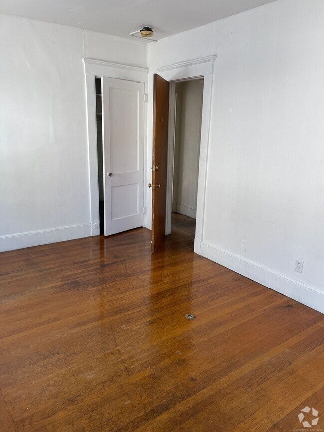 Building Photo - 644 Orange St Unit 3D Rental