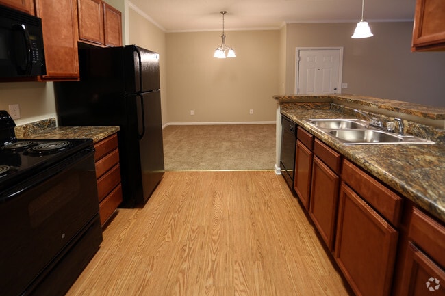 3BR-2BA 1325SF