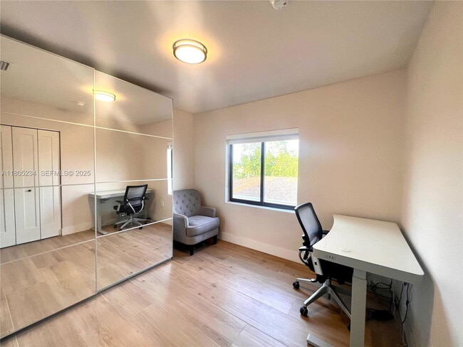 Photo - 8753 SW 34th St