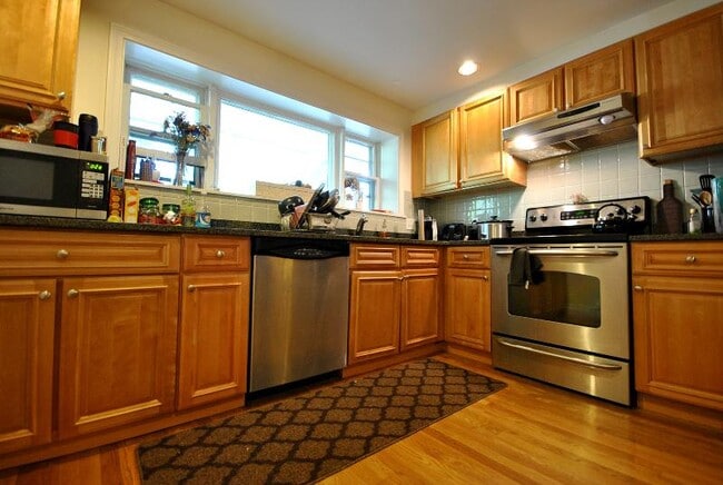 Photo - 43 Addington Rd Unit 1