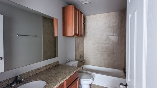 Photo - 1000 Foster Dr Unit 4B