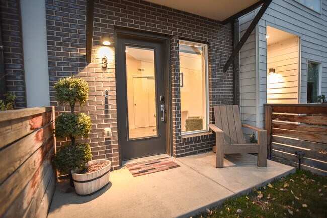 Photo - 3520 W Conejos Pl