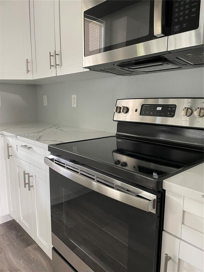 Photo - 2549 Odessa Rd