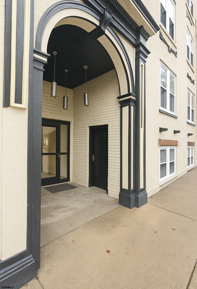 Photo - 3939 Ventnor Ave Unit A4