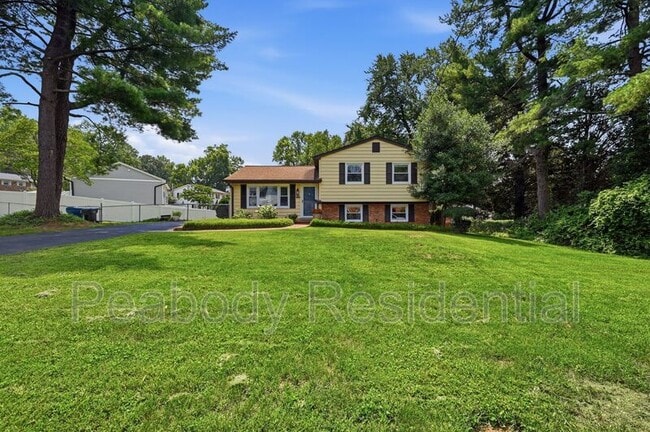 Building Photo - 6426 Carriage Dr