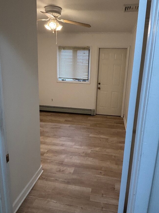 Photo - 53 Pinewood Dr