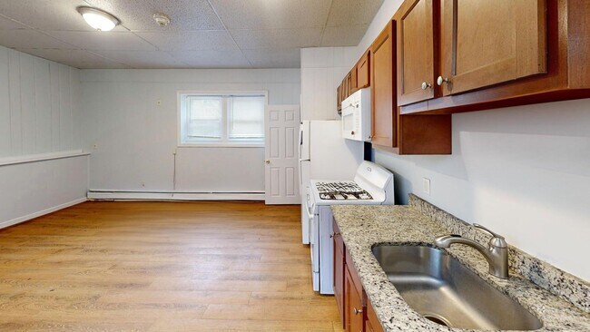 Photo - 10 Marion St Unit R