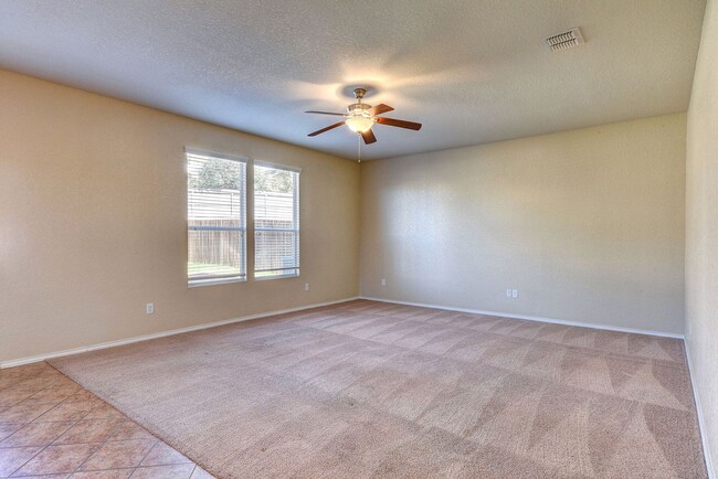 Photo - 4 Bedroom/3 Bath Ridge of Silverado Hills Subdivision