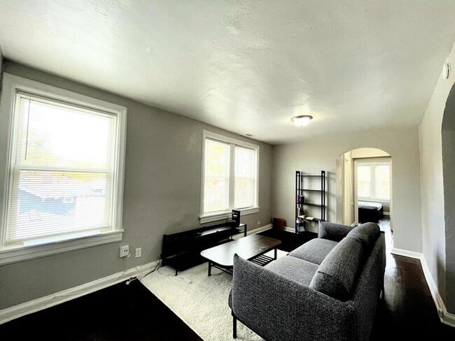 Photo - 125 W Bodley Ave Unit 3W