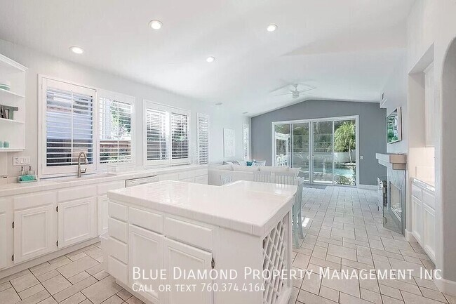 Photo - 6645 Curlew Terrace