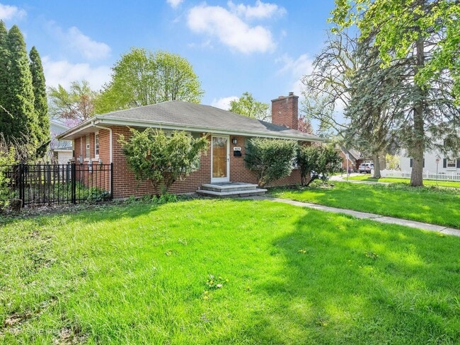 Photo - 405 Greenfield Ave