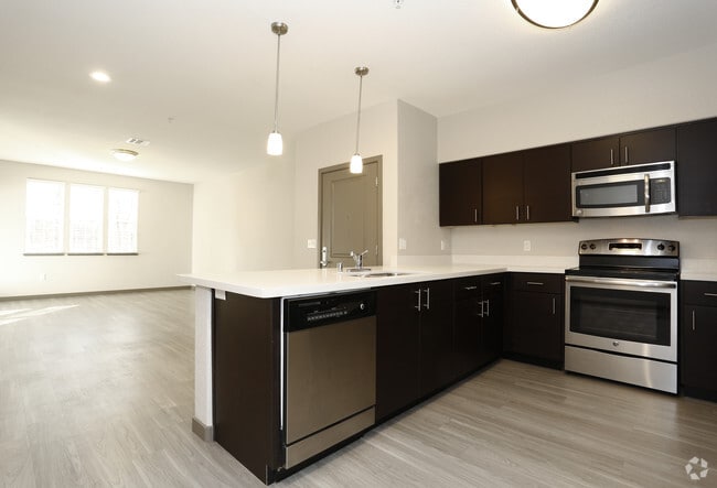3BR,3BA-Buena Vista