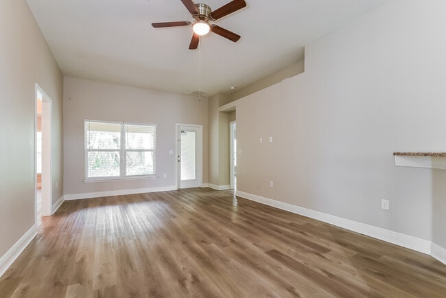 Photo - 706 Chelsea Ave