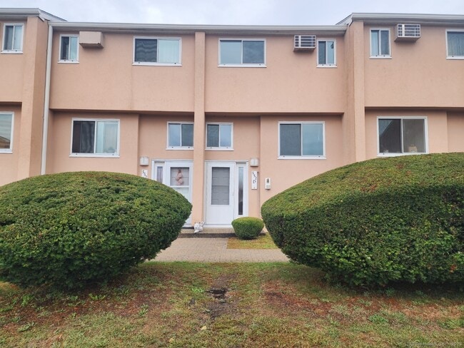 Building Photo - 552 Shennecossett Rd Unit D50