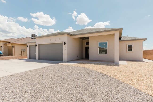 New Construction 4 bedroom with 3 Car Garage - New Construction 4 bedroom with 3 Car Garage House