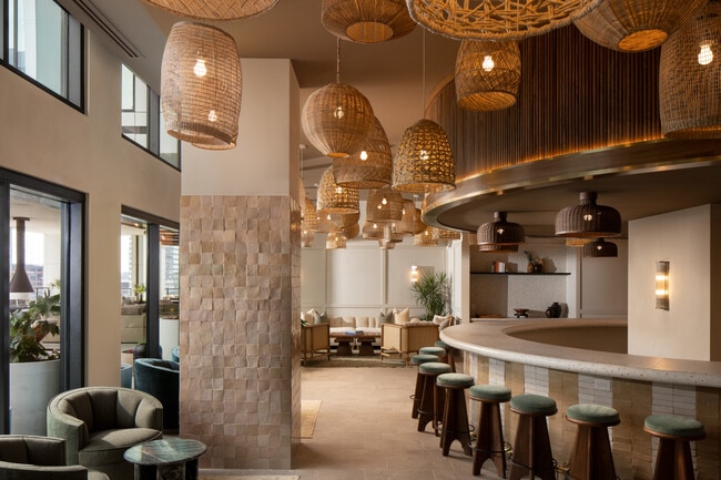Emmi Midtown