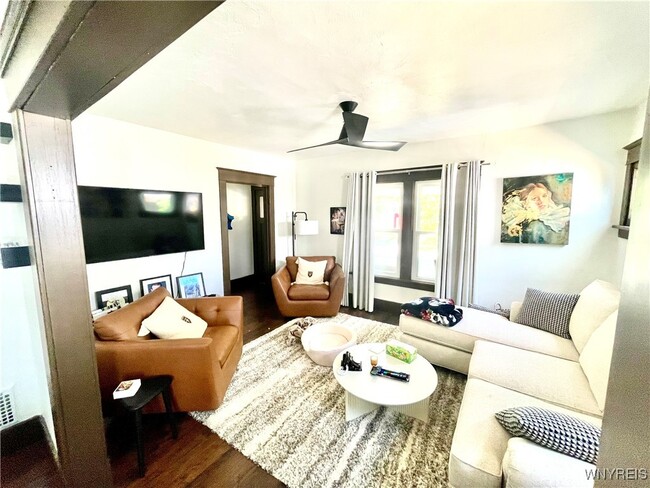 Photo - 141 Parkwood Ave