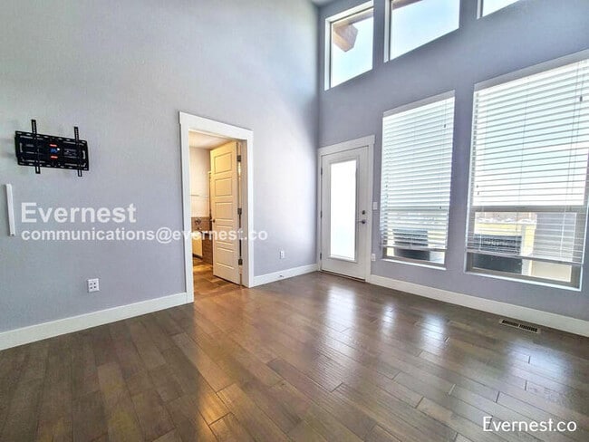 Photo - 5470 Trenton St